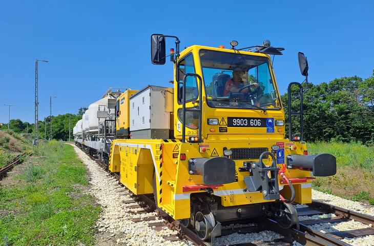 Elektrický lokotraktor Zephir LOK 16.150E